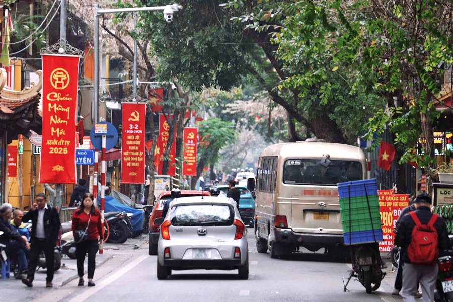 Để không làm gián đoạn việc đưa đón khách du lịch, Hà Nội đã bố trí những điểm đón, trả khách